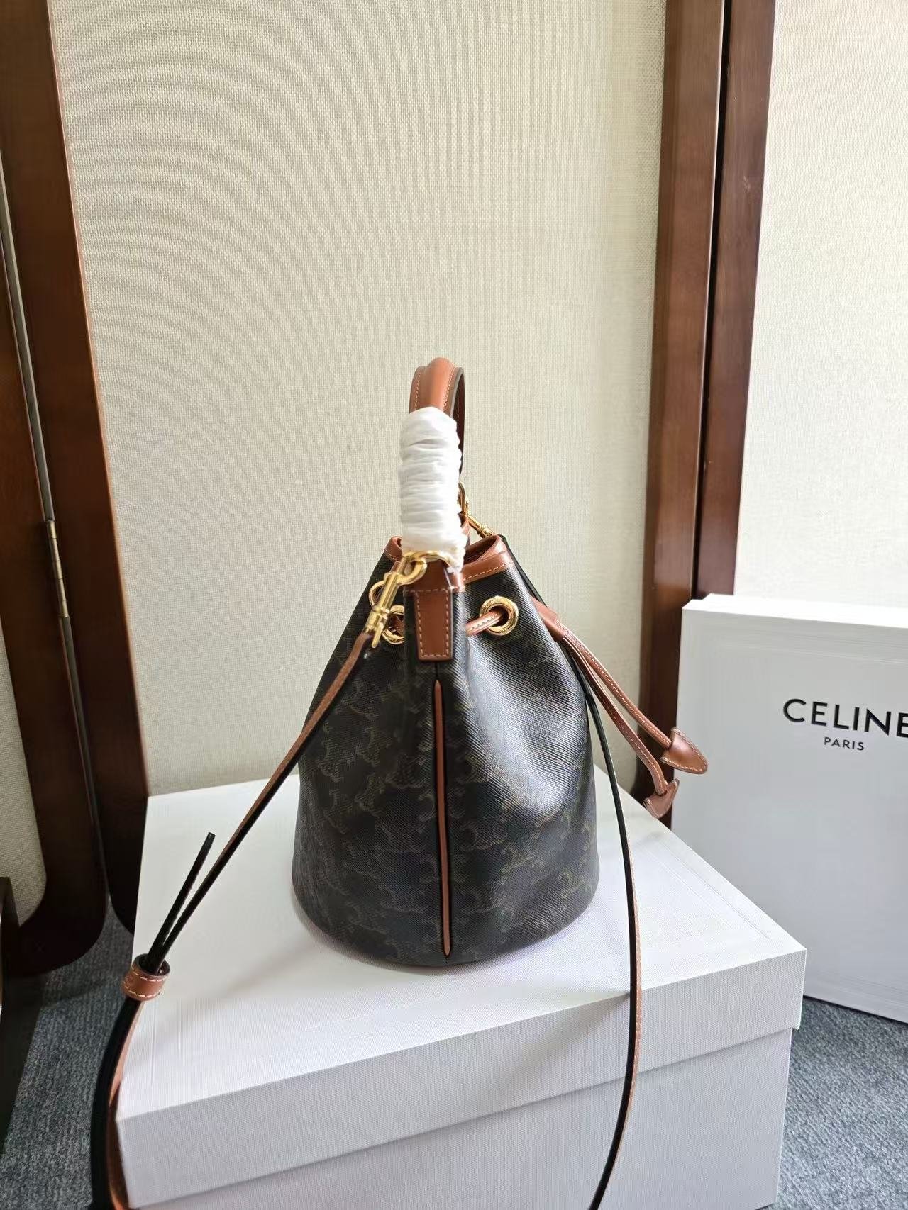 Celine Clara Canvas Calfskin Bucket Bag - Image 3
