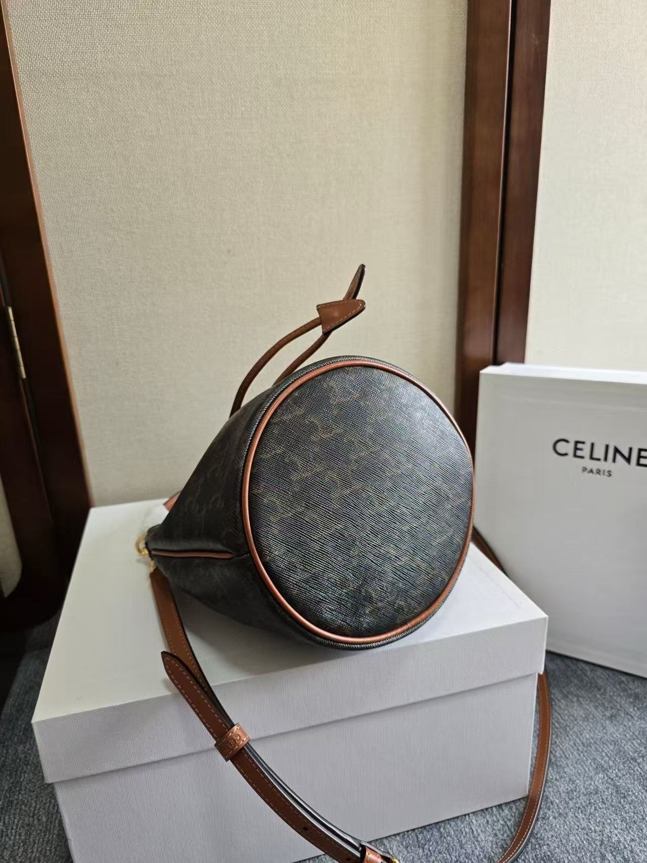 Celine Clara Canvas Calfskin Bucket Bag - Image 4