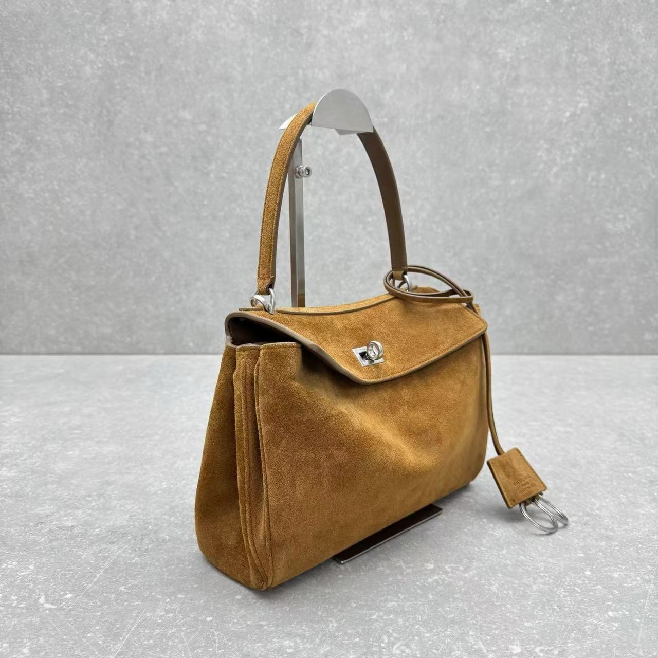 Balenciaga Rodeo Small 29cm Brown Suede - Image 3