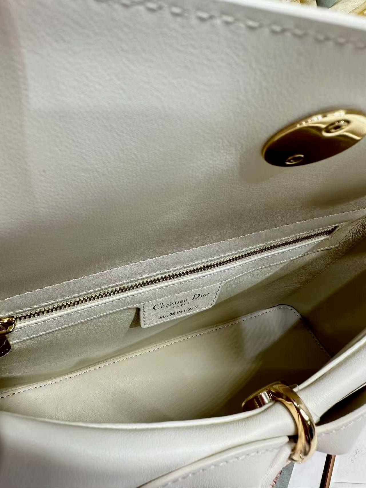 Dior Cigale Pure White Lambskin Hand Bag - Image 8