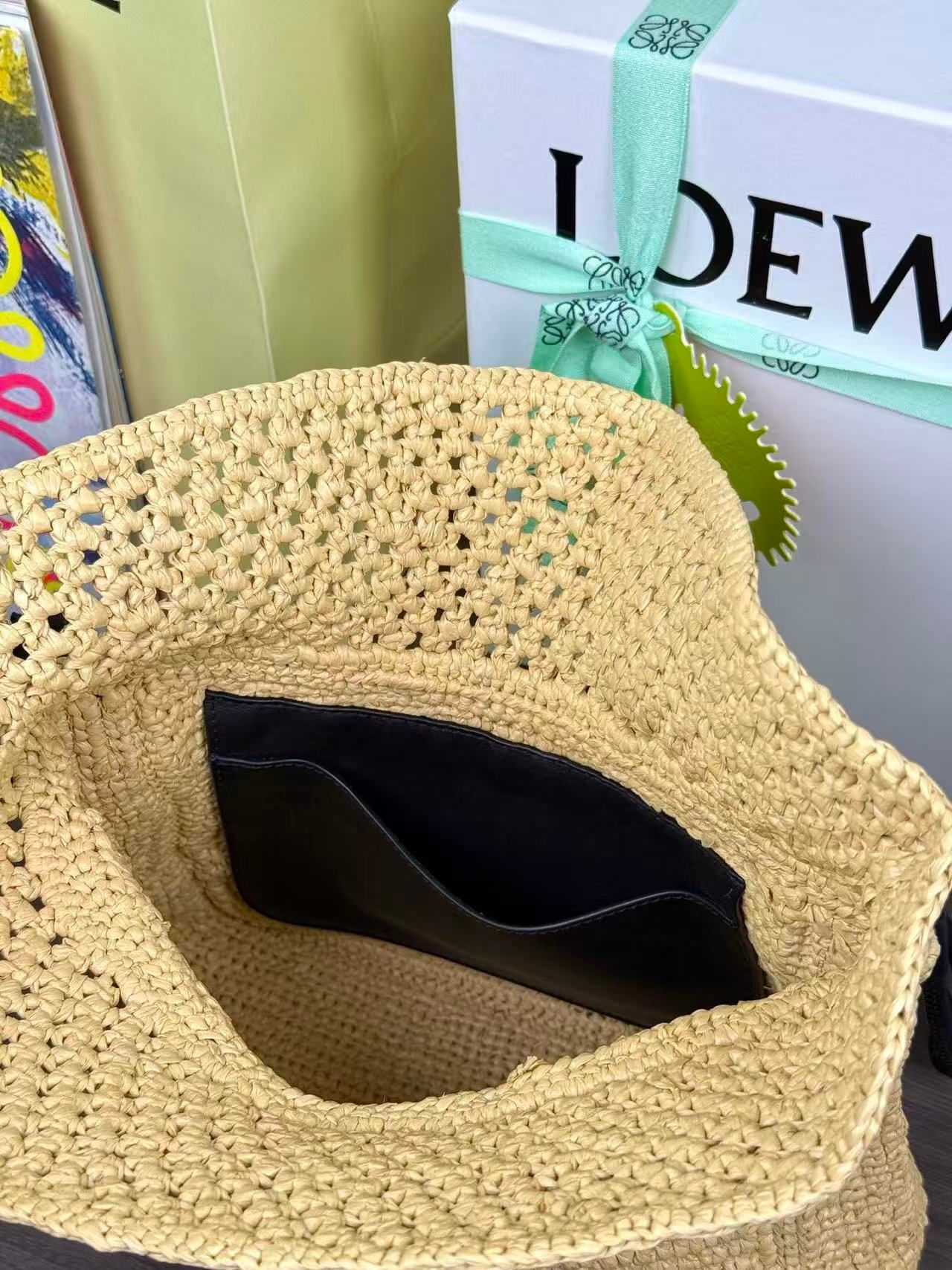 Loewe Ibiza Ola Medium Bag Beige Raffia 26cm - Image 4
