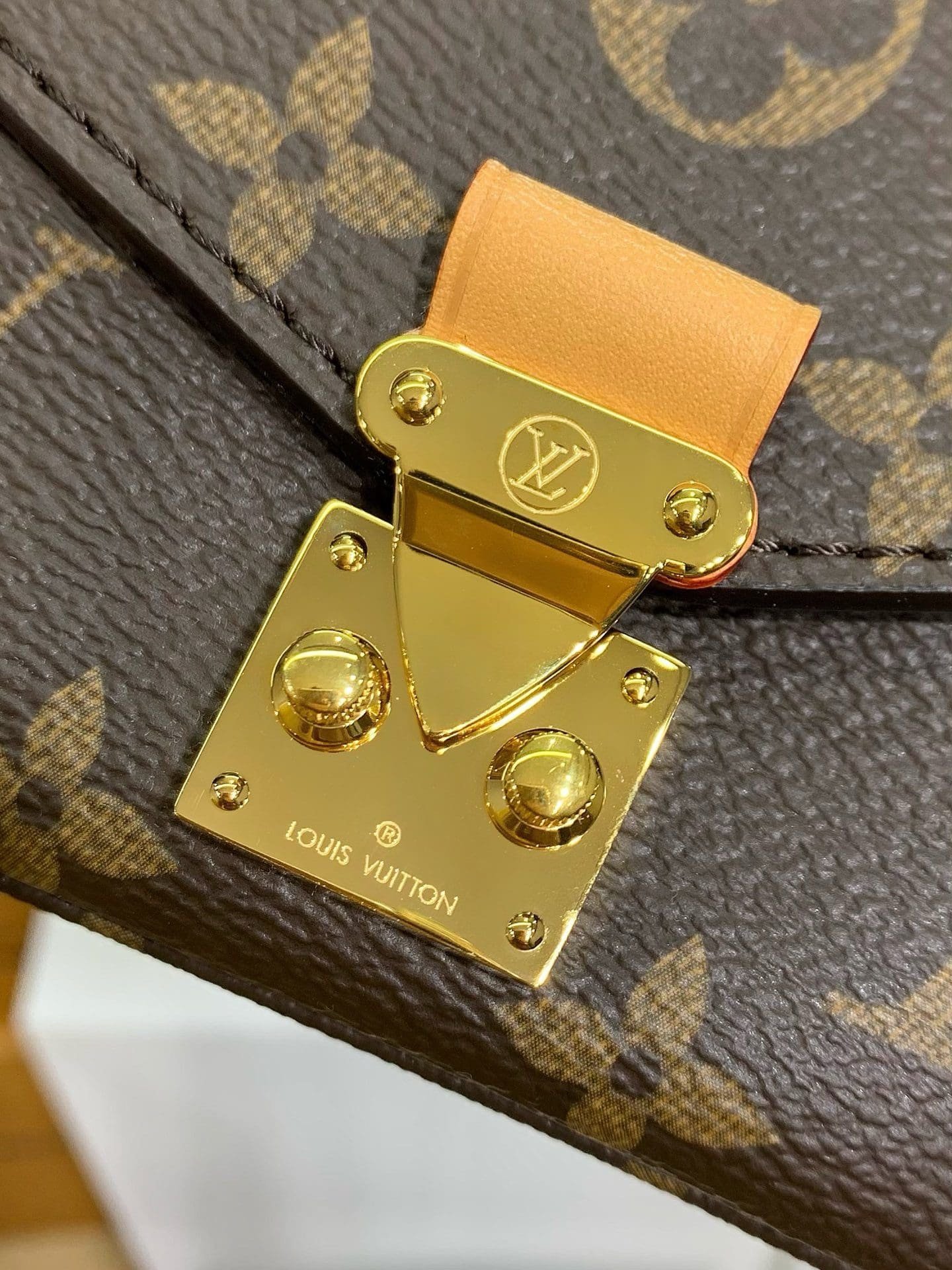 Louis Vuitton Micro Métis Mini Chain - Image 7