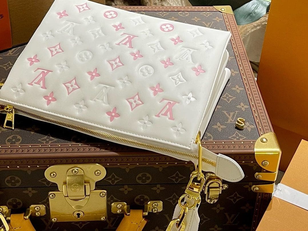 Louis Vuitton Coussin PM Crème Beige - Image 4