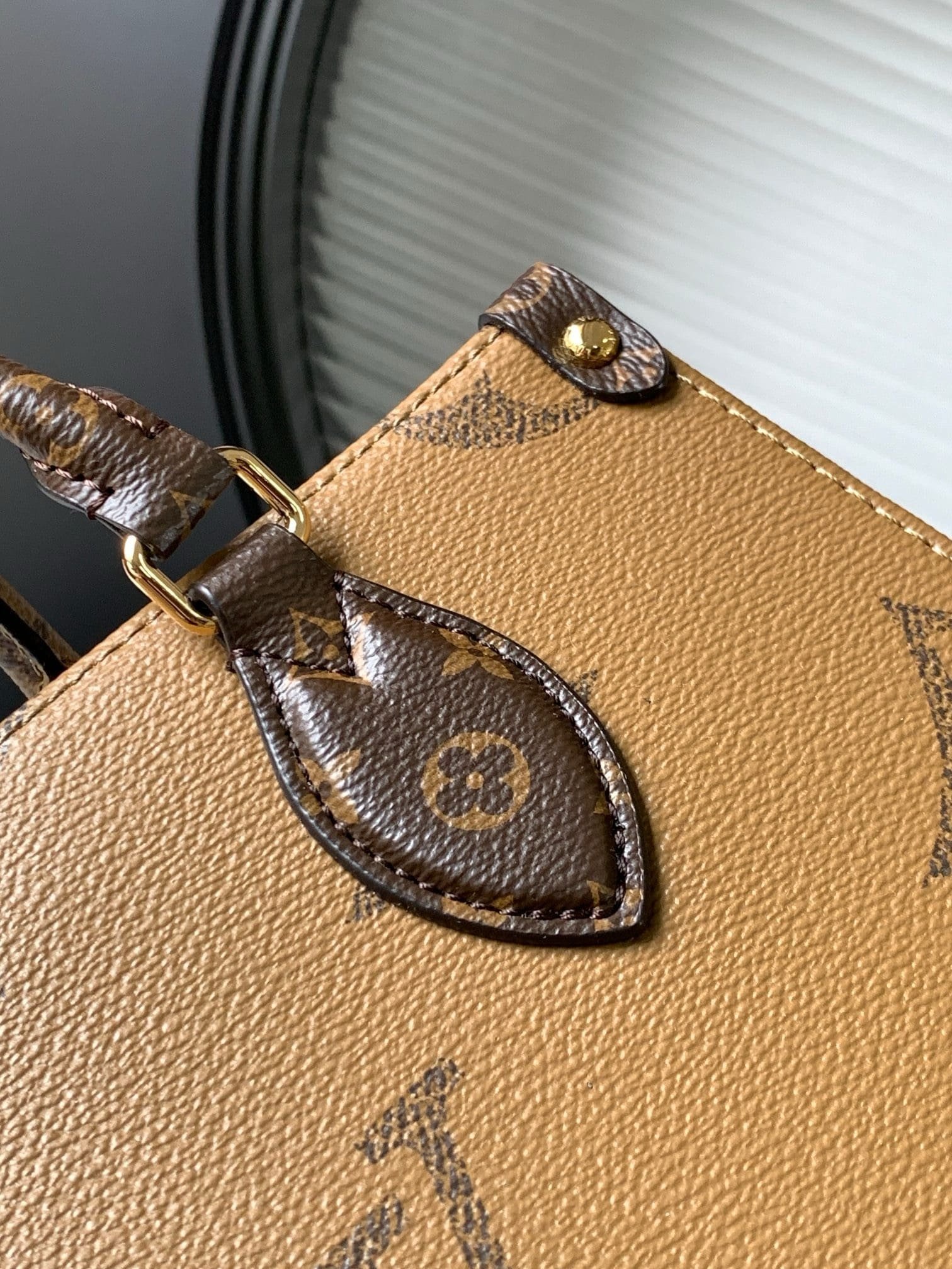 Louis Vuitton OnTheGo PM Reverse - Image 6