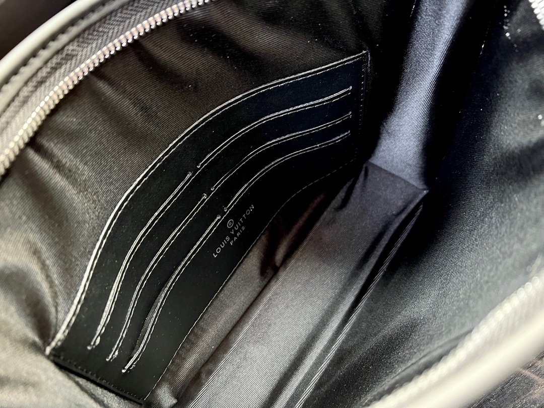 LV Eclipse Leather Toiletry Pouch - Image 7