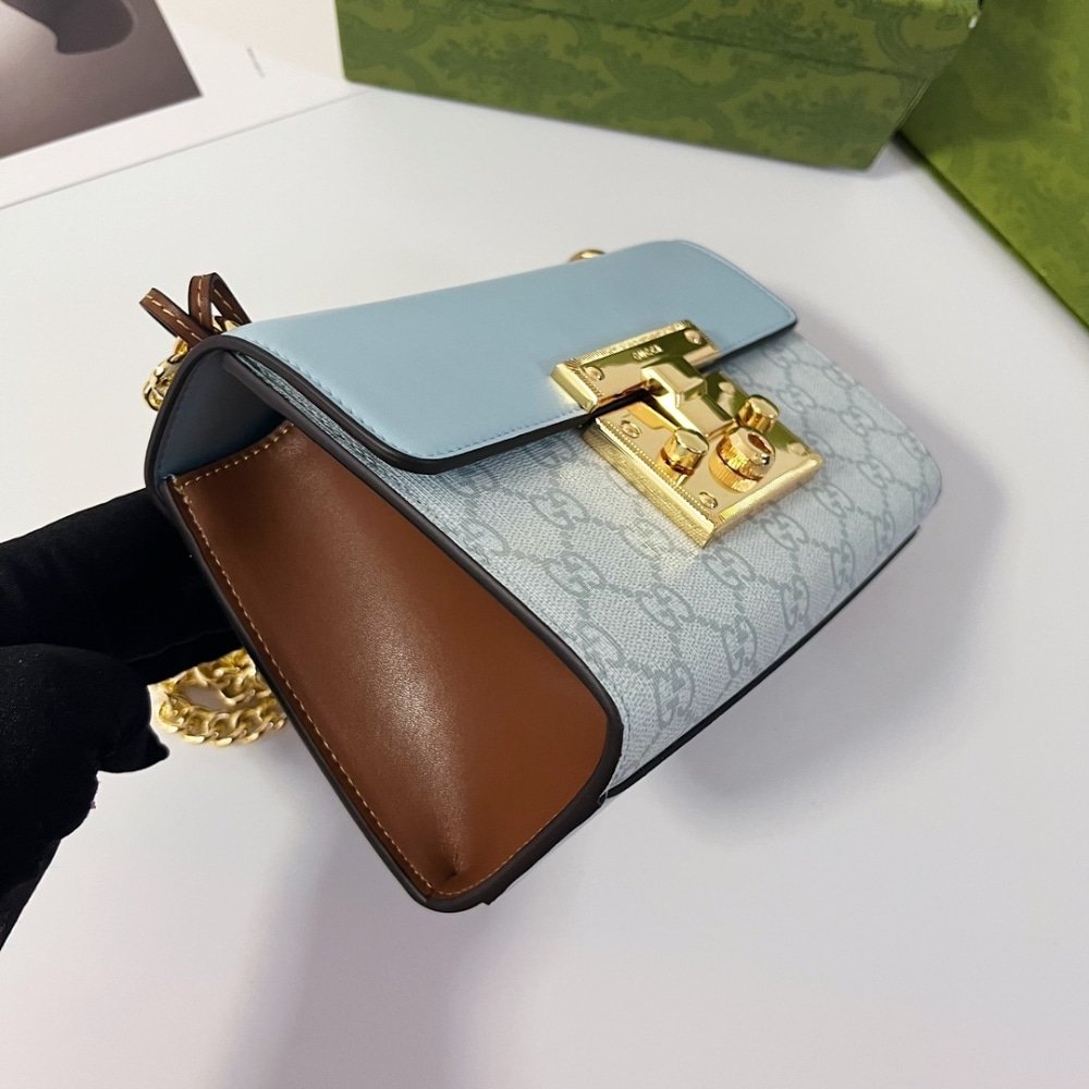 Gucci GG Padlock Shoulder Bag - Image 4