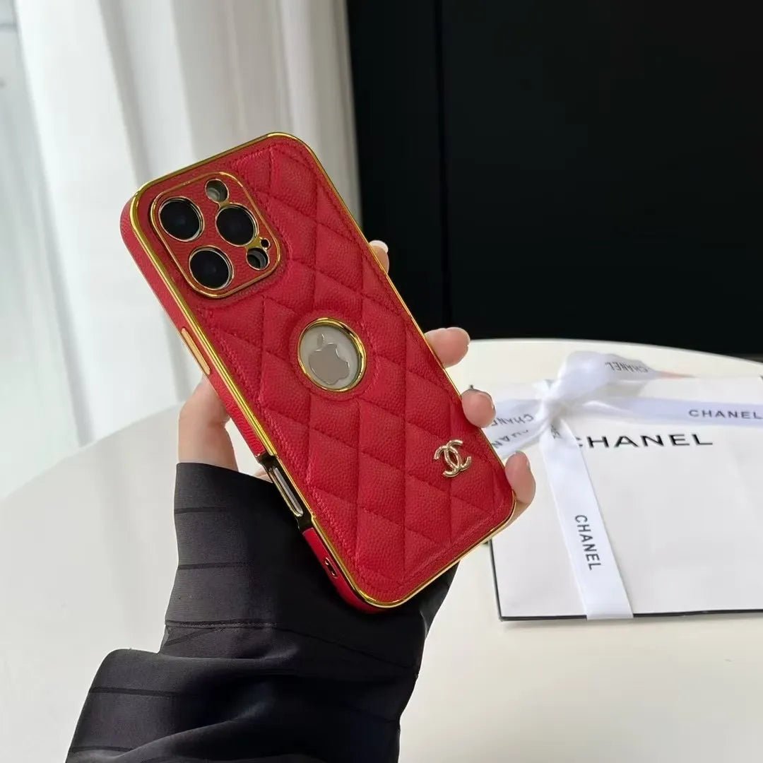 Chanel Metallic Quilted Phone Case - Image 4