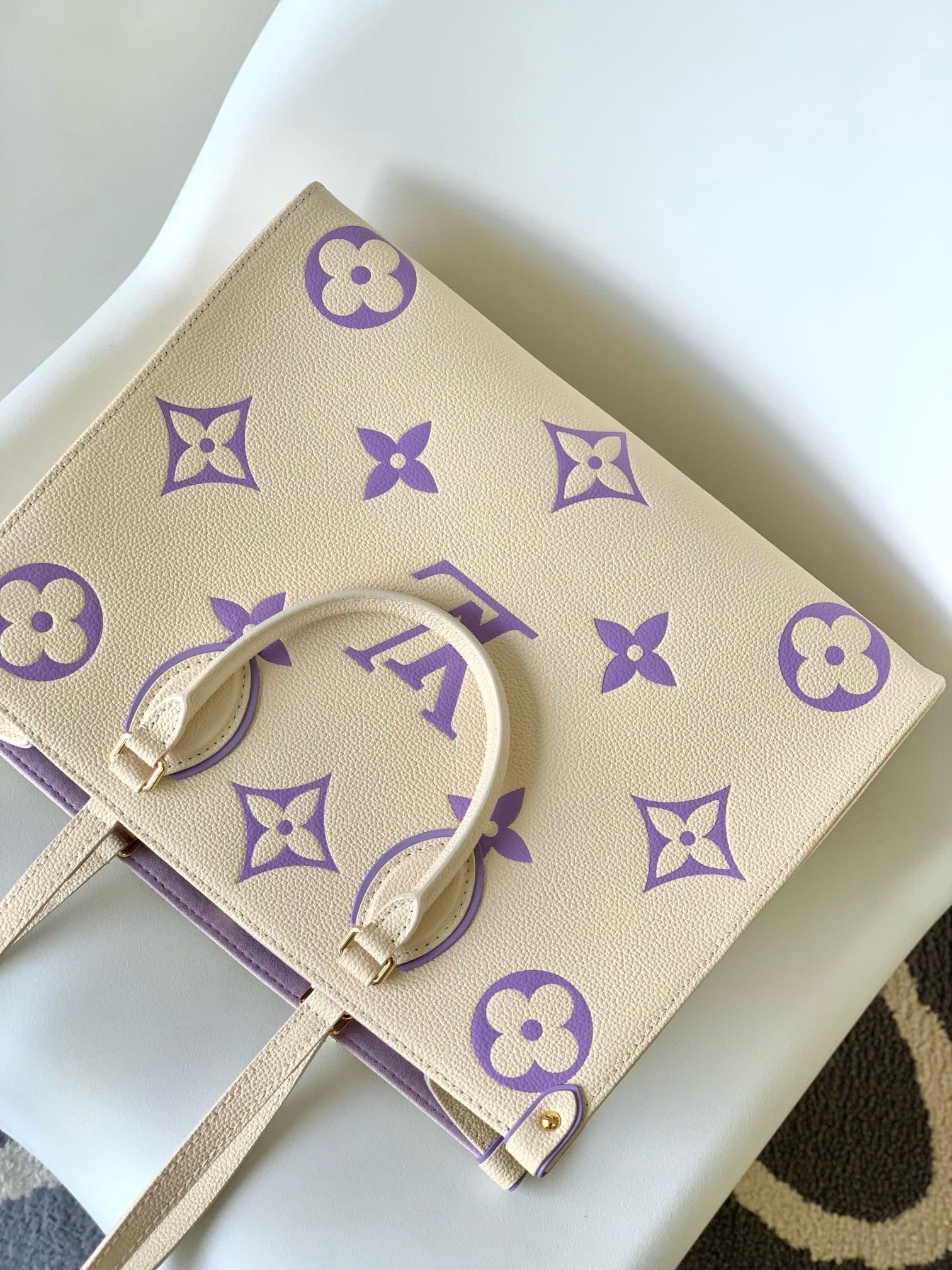Louis Vuitton OnTheGo MM Embossed - Image 3