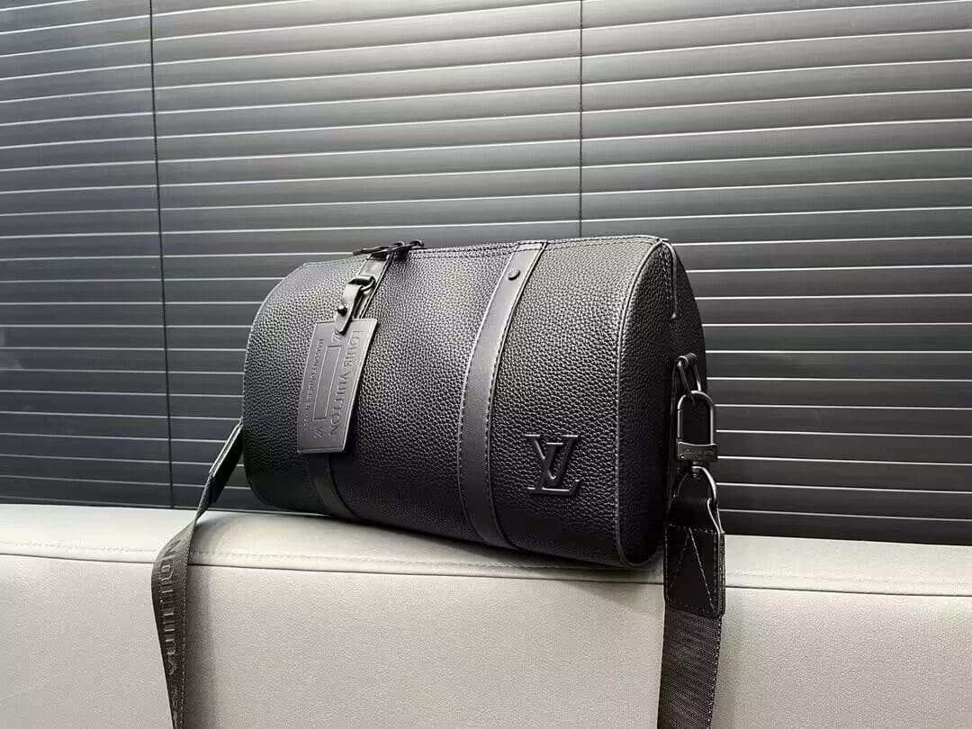 Alternative view of Louis Vuitton M59255 City Keepall