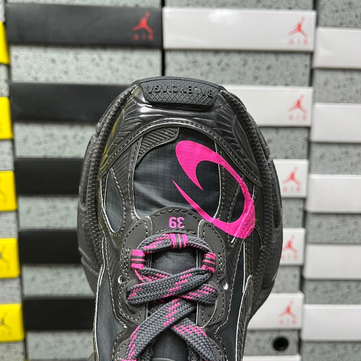 Balenciaga 3XL Dark Grey Pink - Image 3