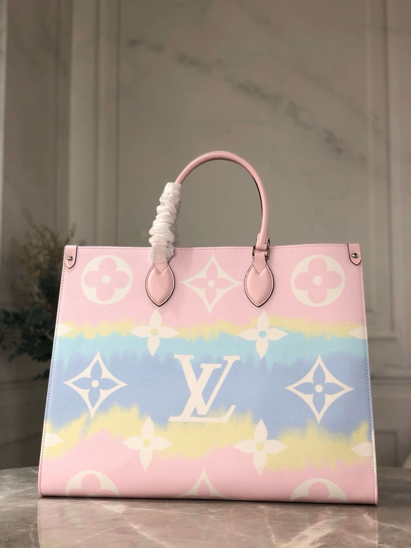 Alternative view of Louis Vuitton OnTheGo Monogram Coated