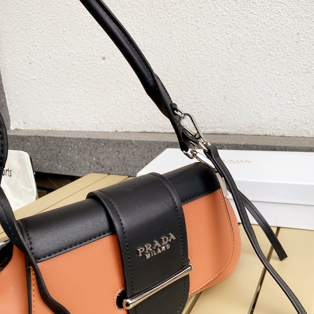 Prada City Sidonie Two-Tone Leather Bag - Image 7
