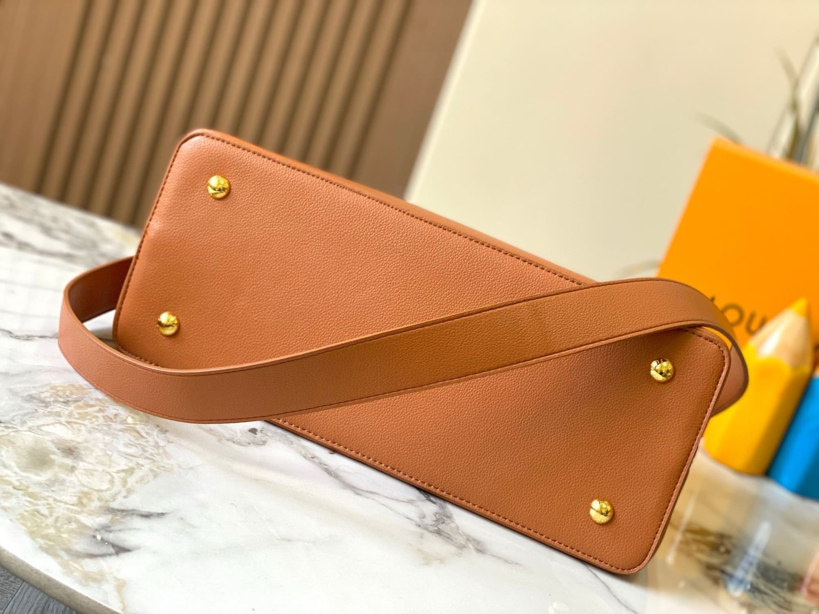 Louis Vuitton Capucines Souple Large - Image 6