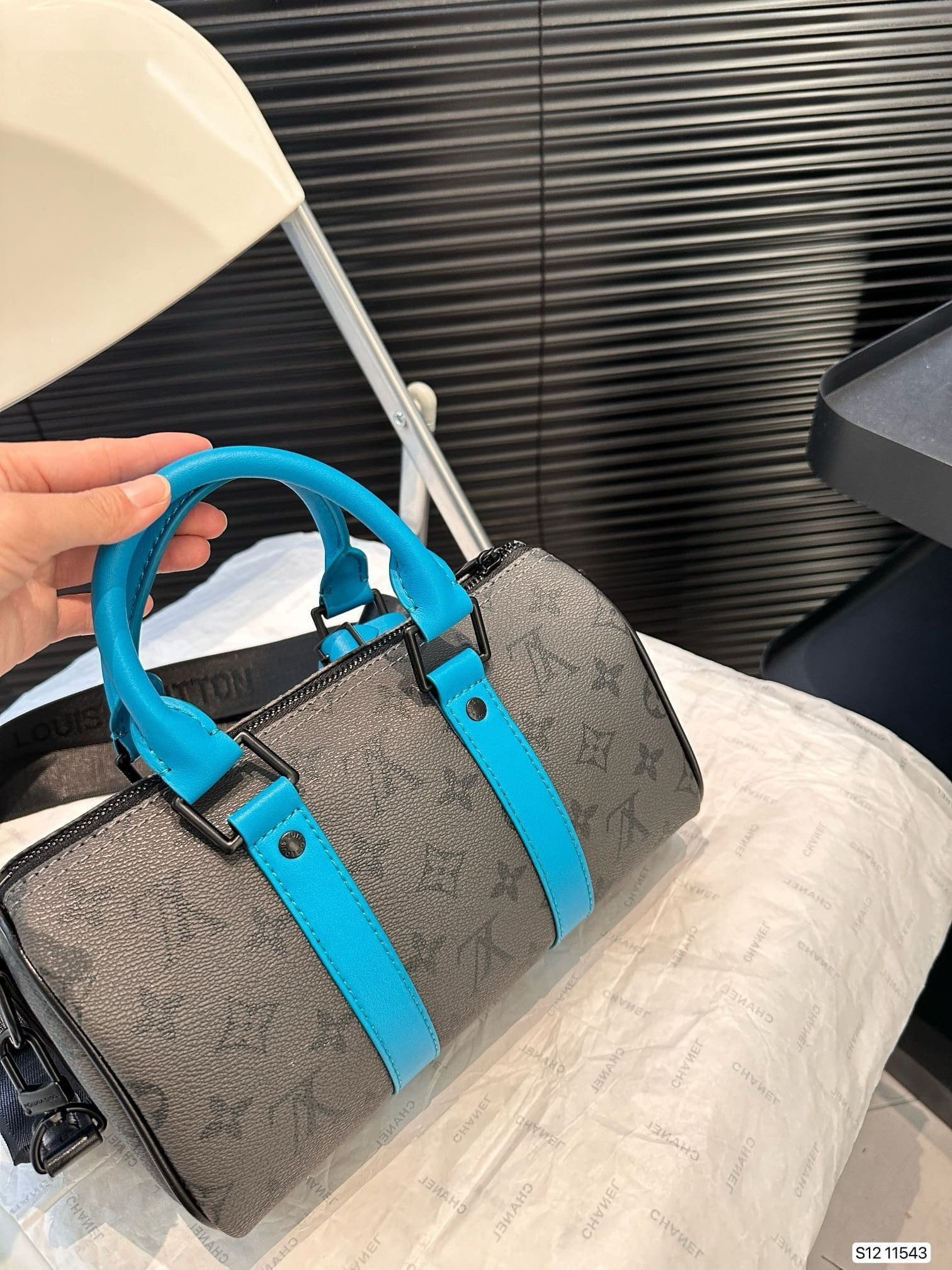 Louis Vuitton Keepall 25 Eclipse Reverse - Image 5