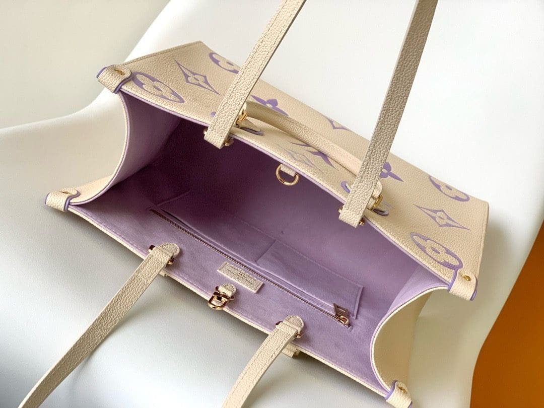Louis Vuitton OnTheGo MM Embossed - Image 9