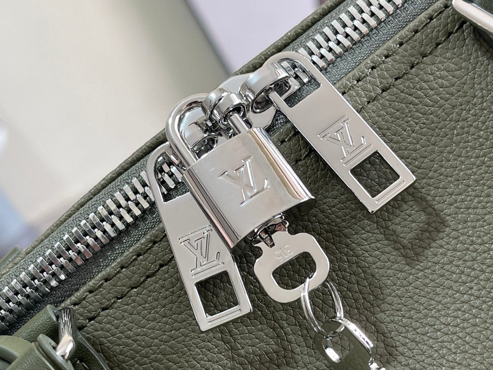 Louis Vuitton M21536 Keepall Bandoulière 50 - Image 7