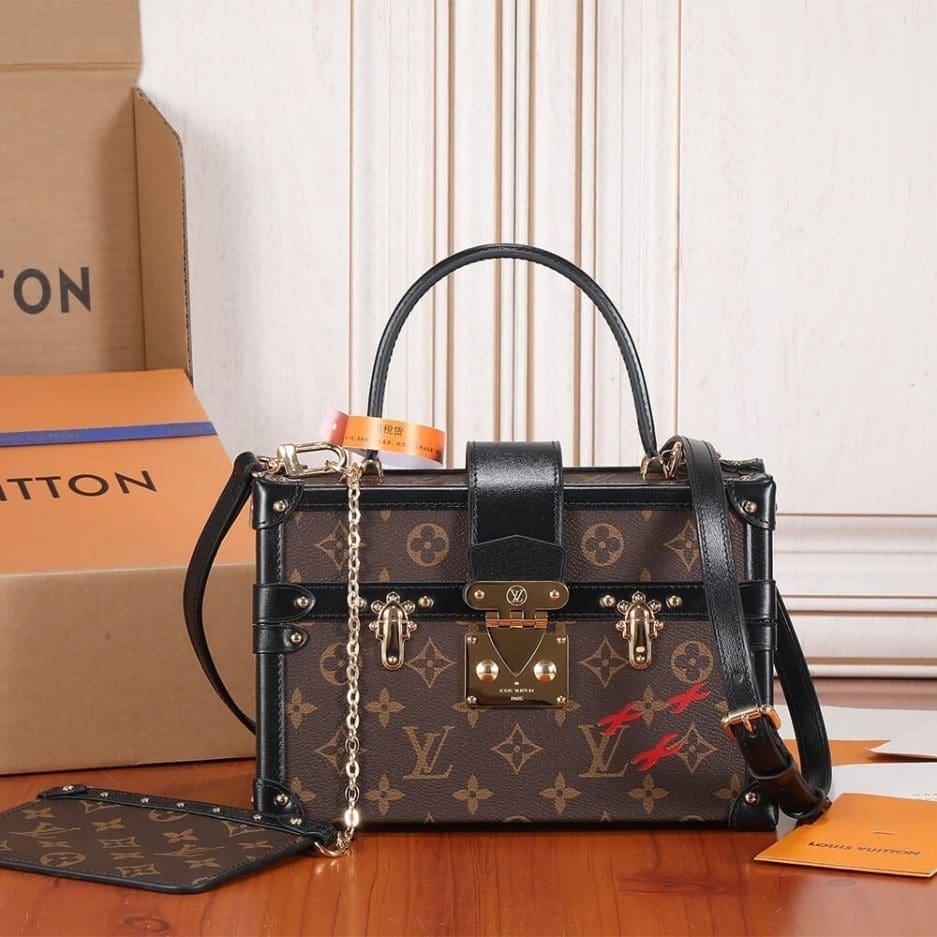 Alternative view of Louis Vuitton Petite Malle