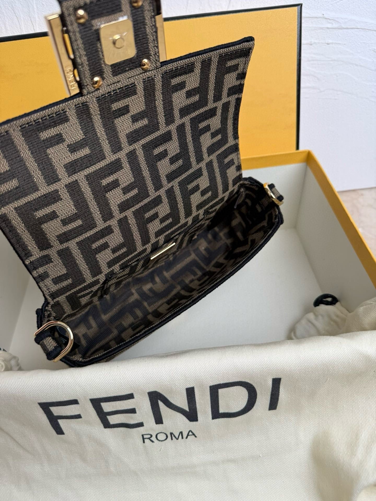 Fendi Baguette Mini Brown Jacquard Fabric - Image 4