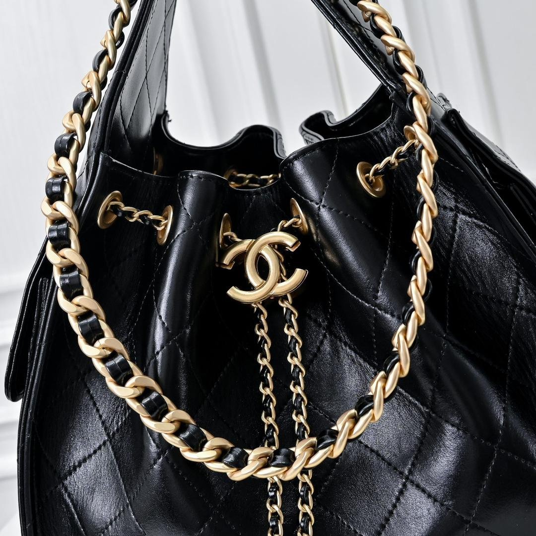 Chanel 25 Small Grained Leather Bag - Image 4