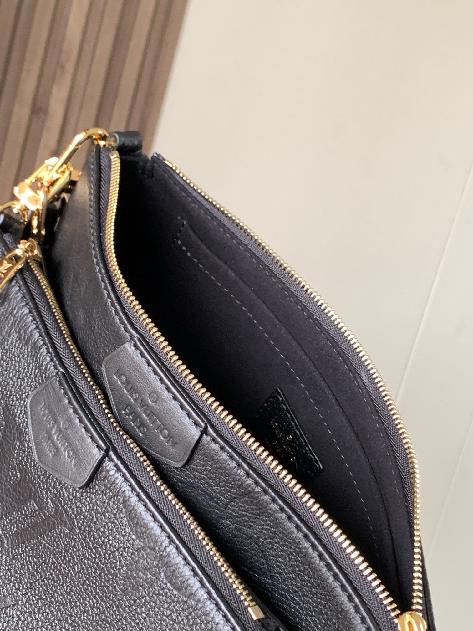 Louis Vuitton Multi Pochette Accessoires - Image 9