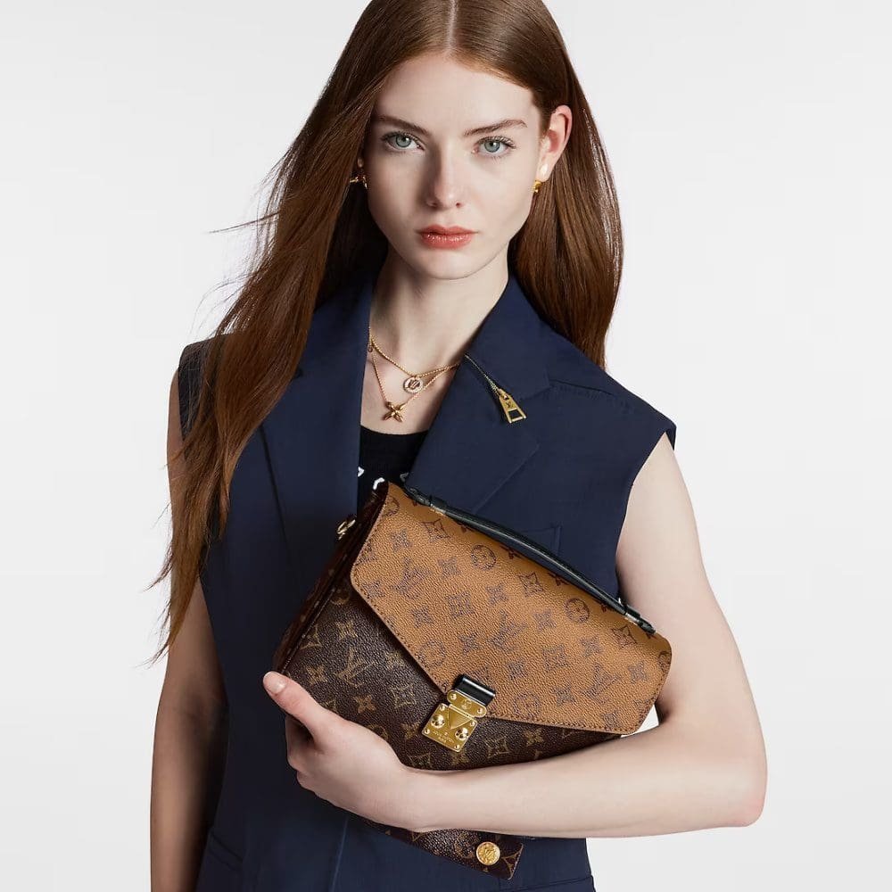 Louis Vuitton Pochette Métis - Image 4