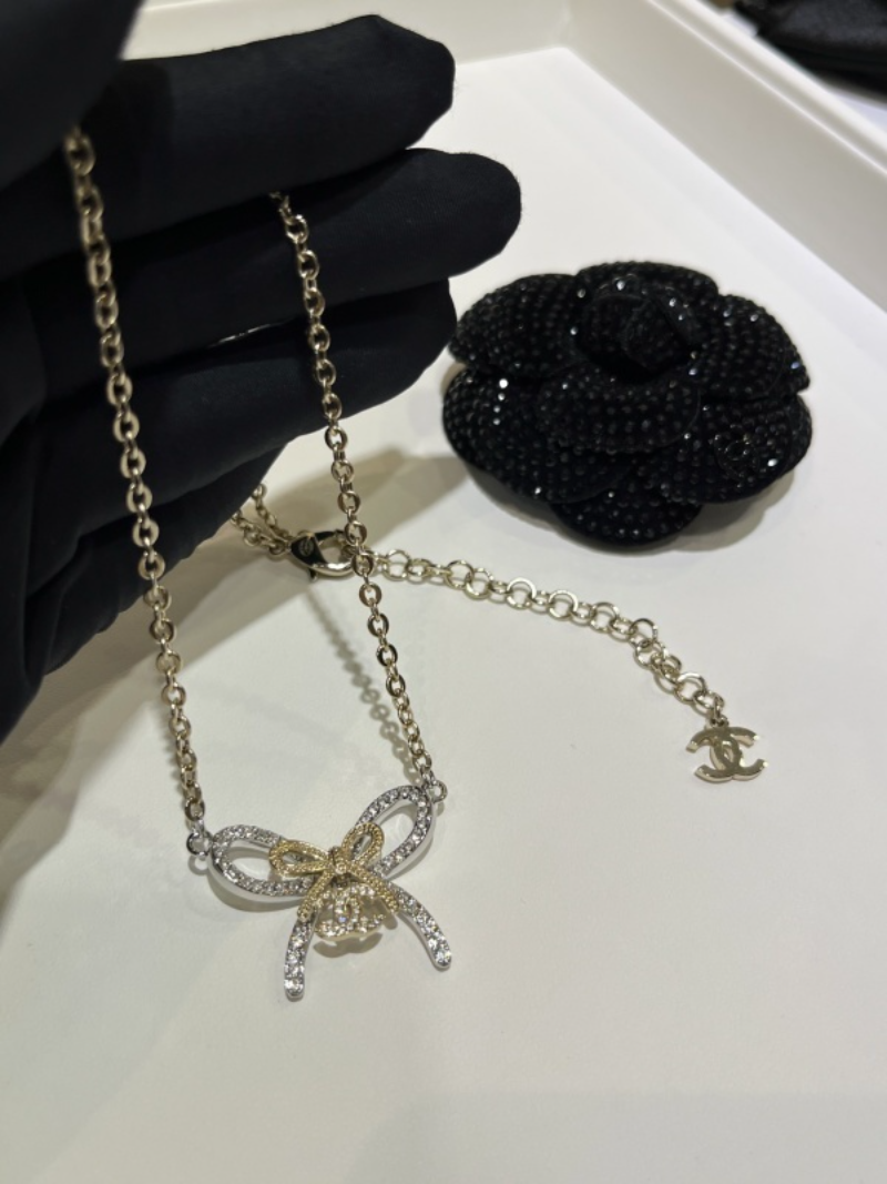 Chanel Two-Tone Crystal Bow Double C Necklace - Image 3