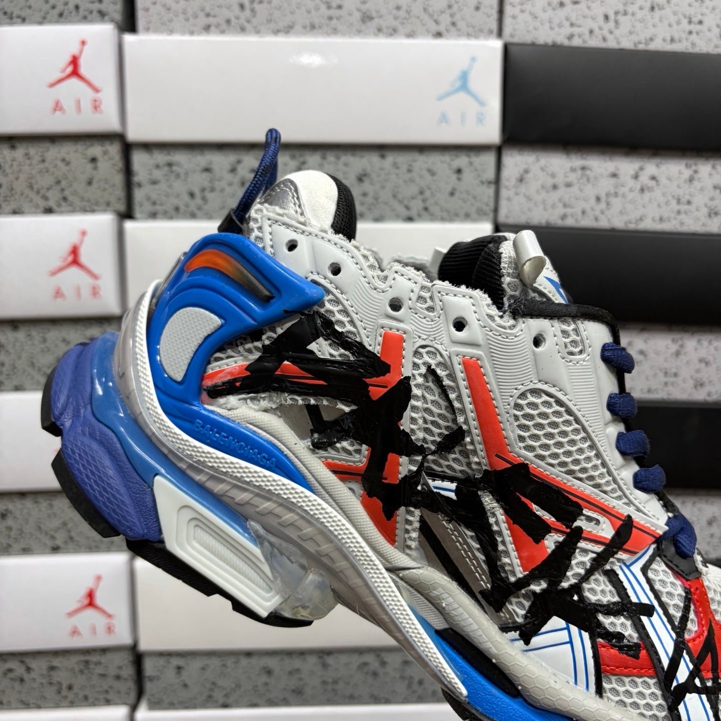 Alternative view of Balenciaga Runner 7.0 White Orange Blue Graffiti