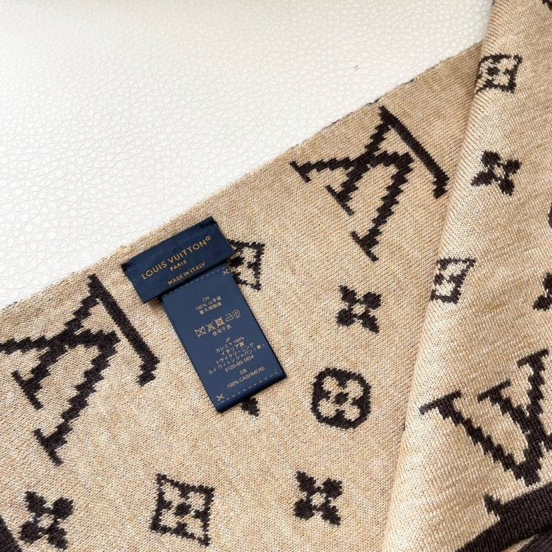 LV Checkerboard & Monogram Reversible Scarf - Image 8