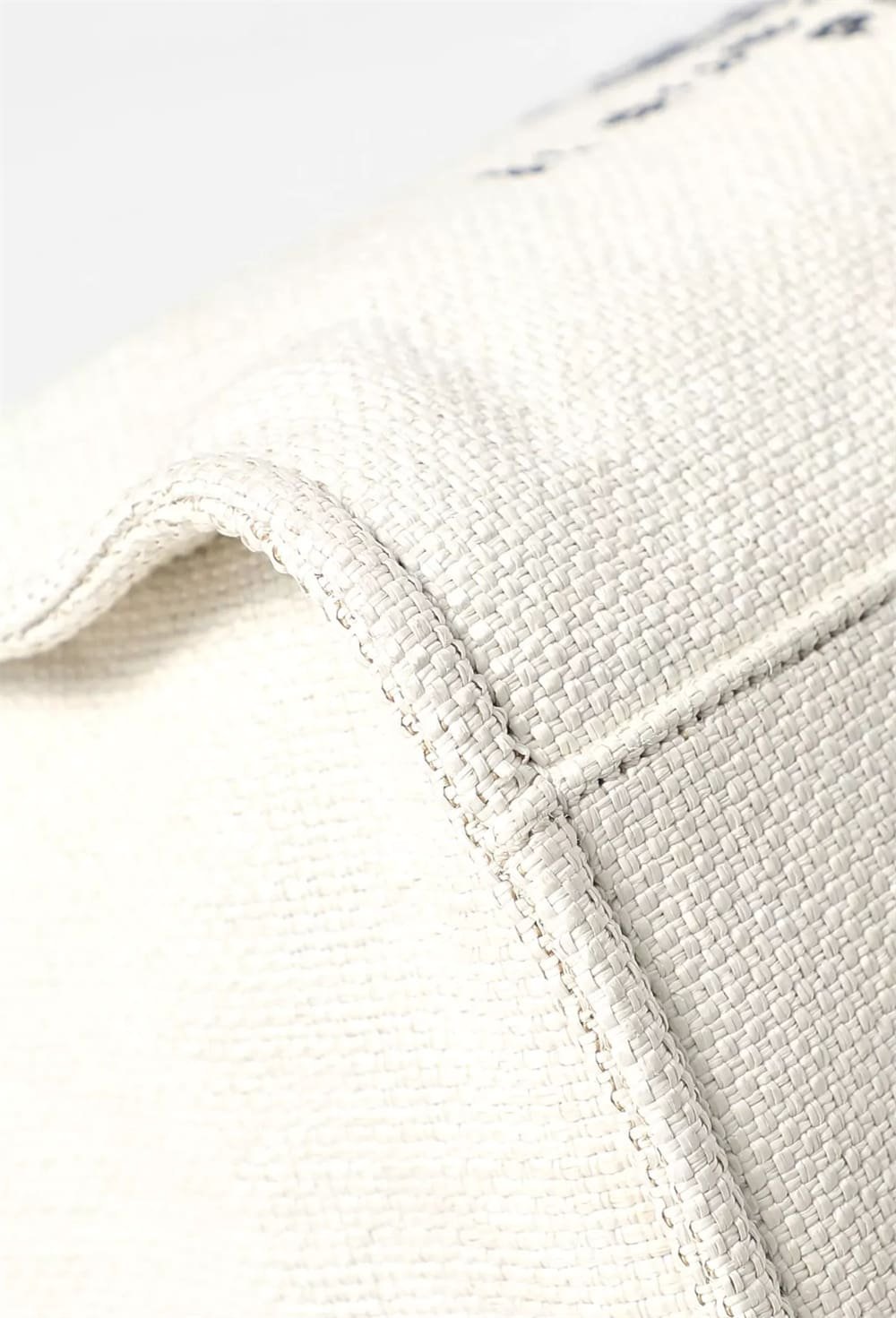 Chanel Deauville Canvas Tote Bag (Large White) - Image 10