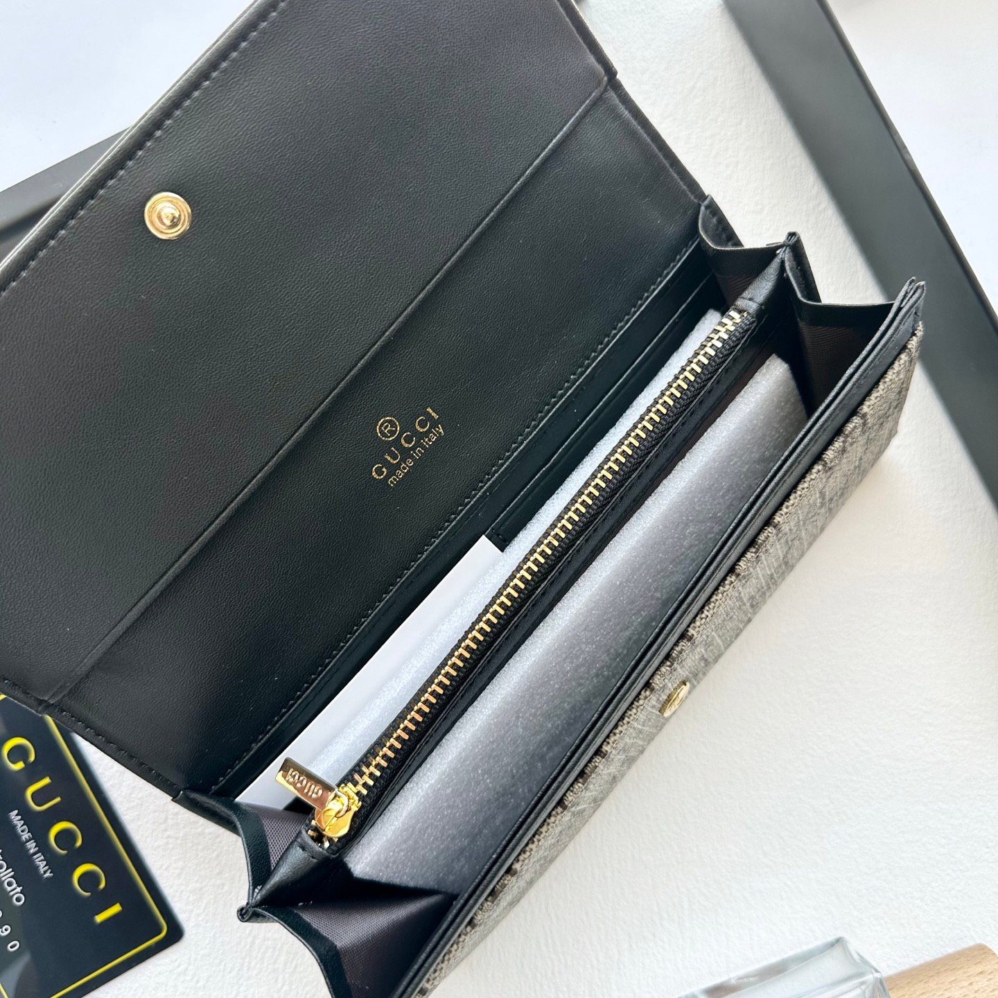GUCCI Bi-colour GG Marmont continental - Image 4