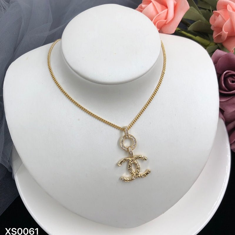 Chanel Gold Textured Double Link CC Pendant Necklace