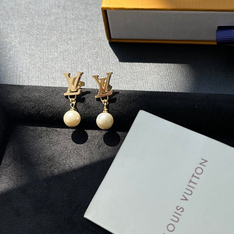 LV Single Luster Pearl Hollow Gold LV Drop Studs - Image 3