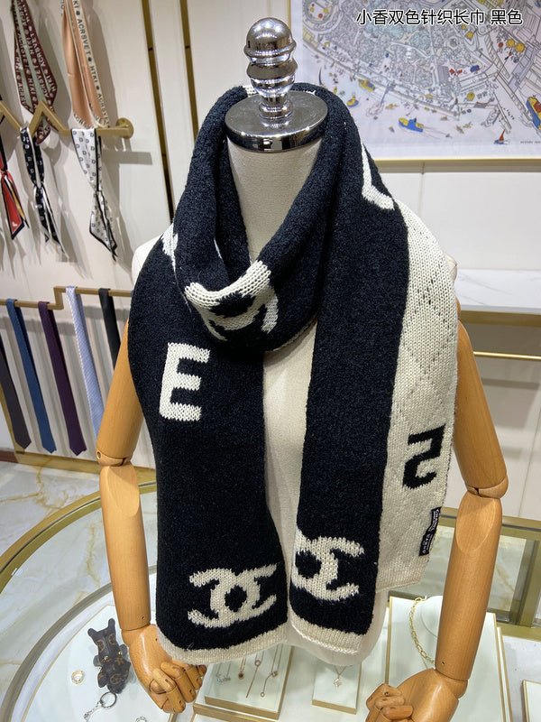 CHANEL Hollow CC Knit Scarf - Image 5