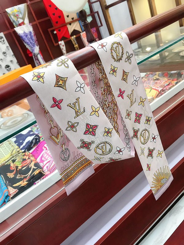 LV Pastel Pink Chain & Gem Monogram Scarf - Image 5