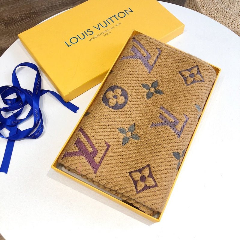 LV Four-Color Textured Knit Monogram Fringed Scarf - Image 12