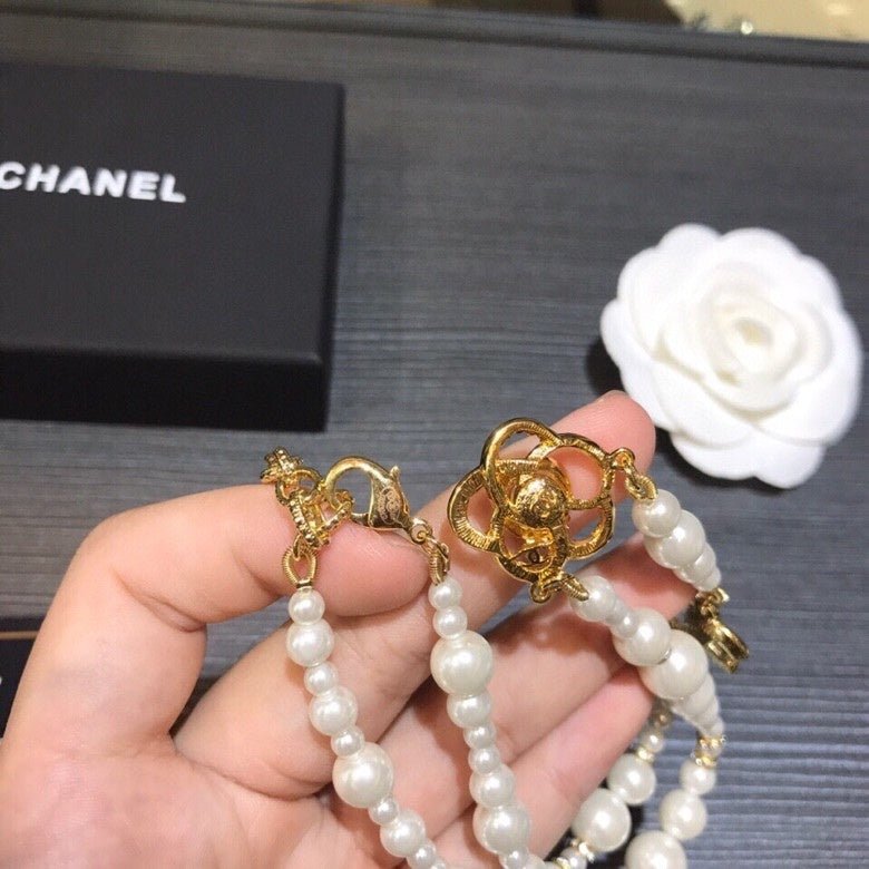 Chanel Pearl Camellia CC Gold - Image 3