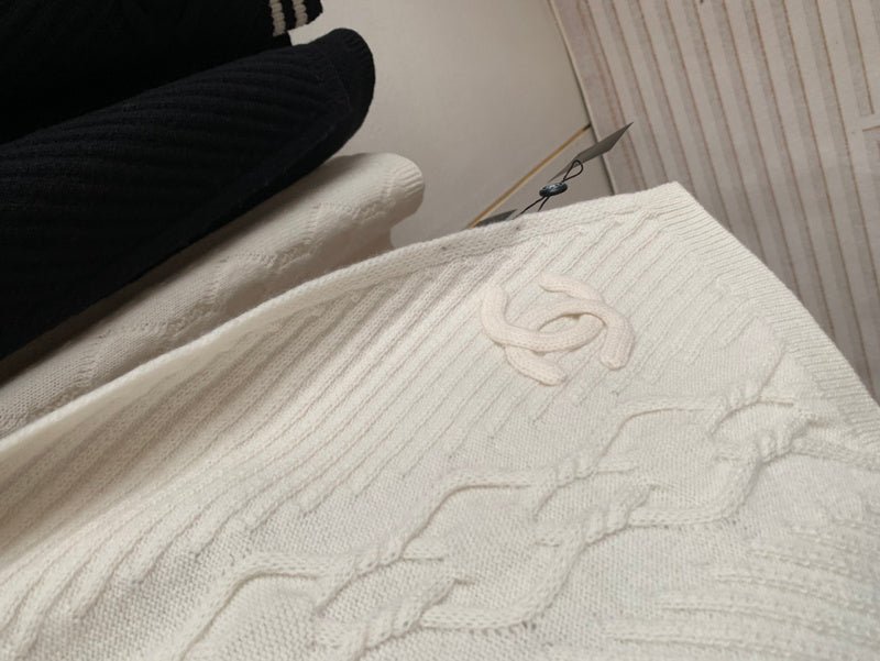 CHANEL Cable Knit Solid Color Scarf Pair - Image 15