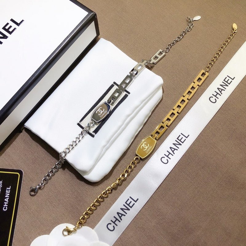 Chanel Chain Plate Logo Gold Silver - Image 4