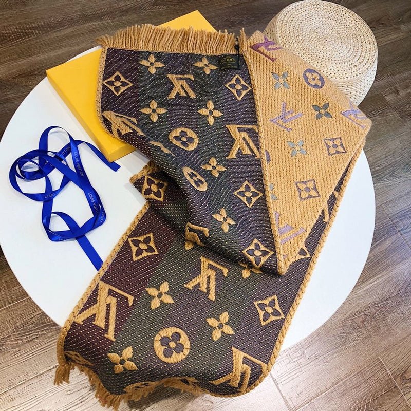 LV Four-Color Textured Knit Monogram Fringed Scarf - Image 13