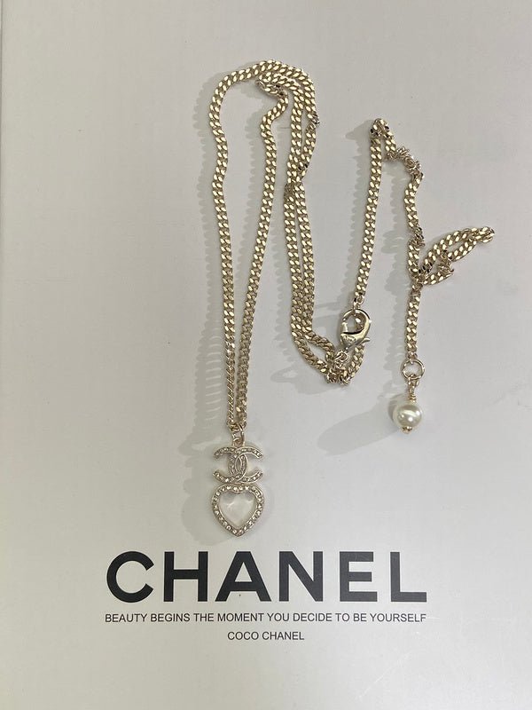 Chanel Crystal Heart CC Cuban Pearl - Image 5