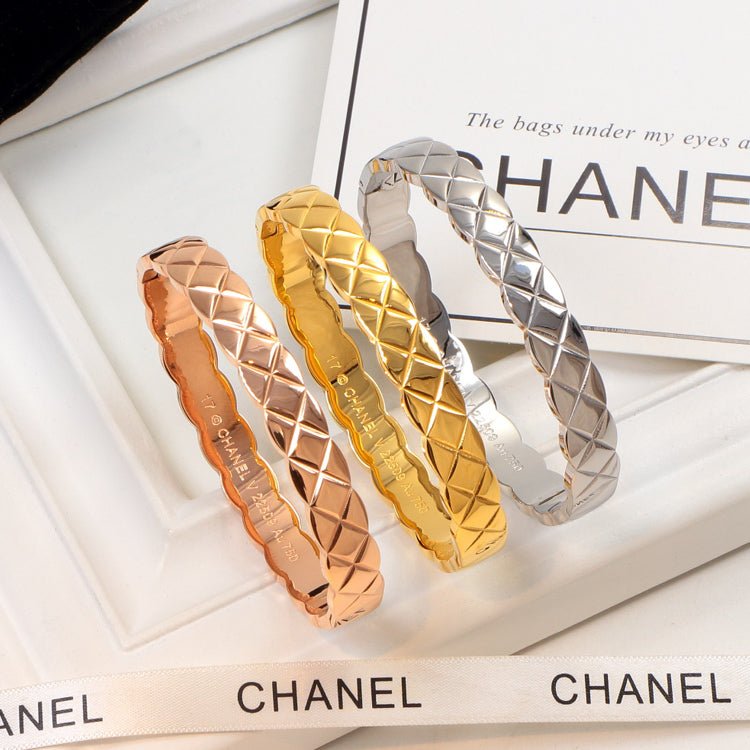 Chanel Tri-Tone Quilted Stack Bangle - Image 7