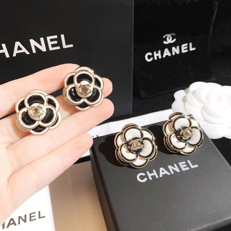 Chanel Black White Enamel Camellia CC Stud - Image 4