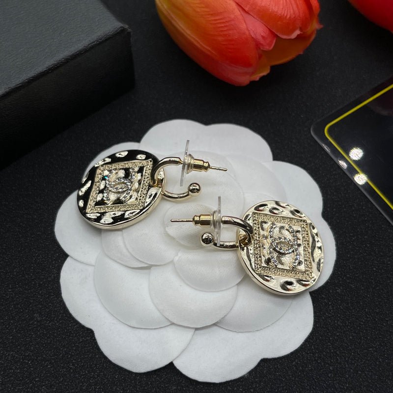 Chanel Hammered Metal Square Logo Hoop Earrings - Image 5