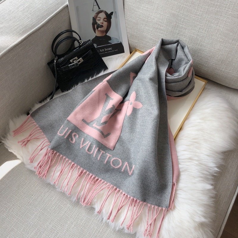 LV Black White Reversible Giant Monogram Shawl - Image 21