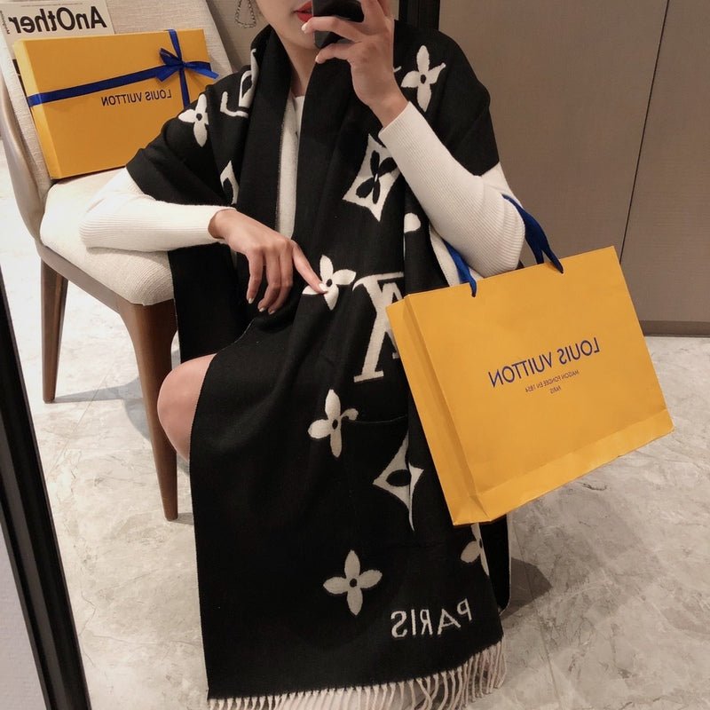 LV Black White Reversible Giant Monogram Shawl - Image 11