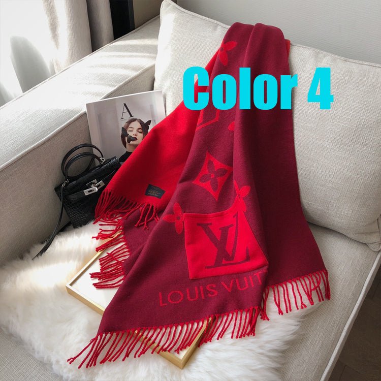 LV Black White Reversible Giant Monogram Shawl - Image 6