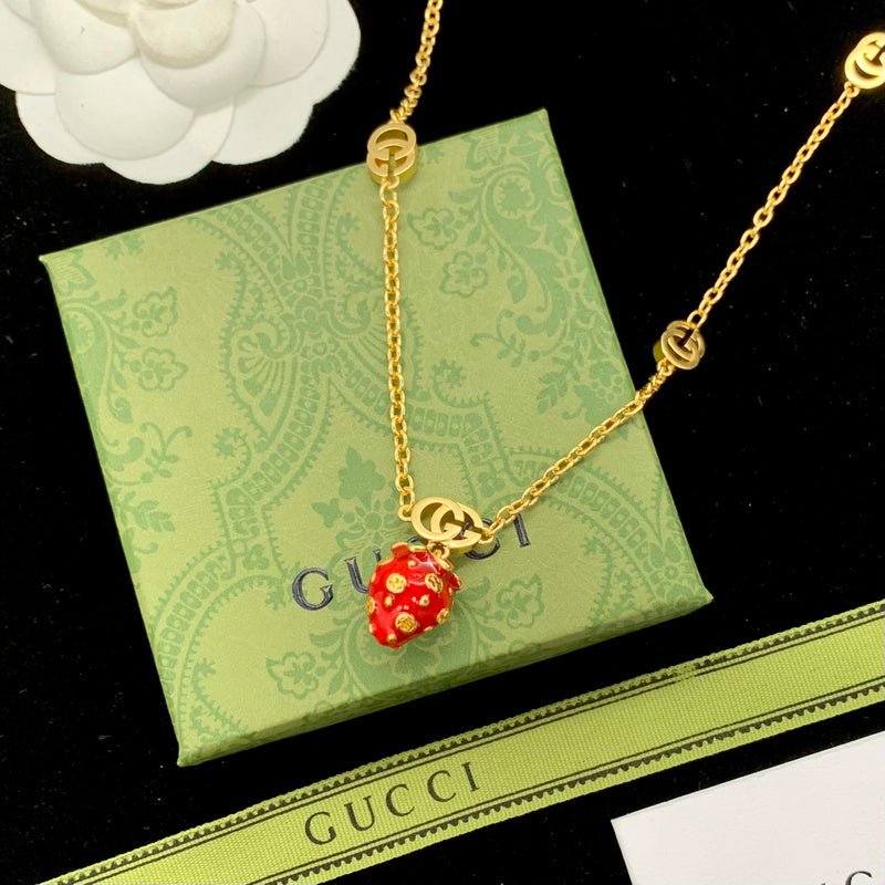 GUCCI Gold Enamel Strawberry Bracelet - Image 3