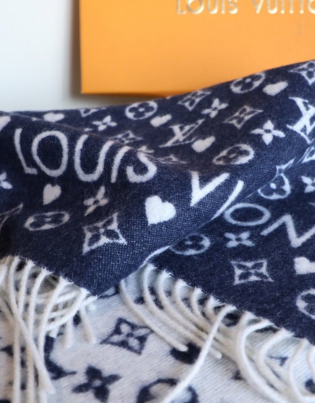 LV Beige White Heart Monogram Fringed Shawl - Image 17