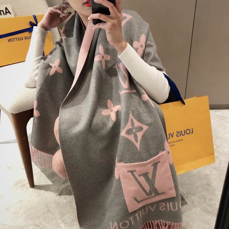 LV Black White Reversible Giant Monogram Shawl - Image 22