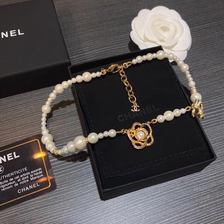 Chanel Pearl Camellia CC Gold - Image 4